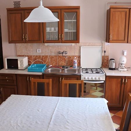 Kisasszony Apartman Eger Eksteriør billede