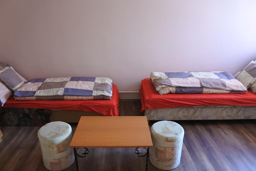 Kisasszony Apartman Eger Eksteriør billede