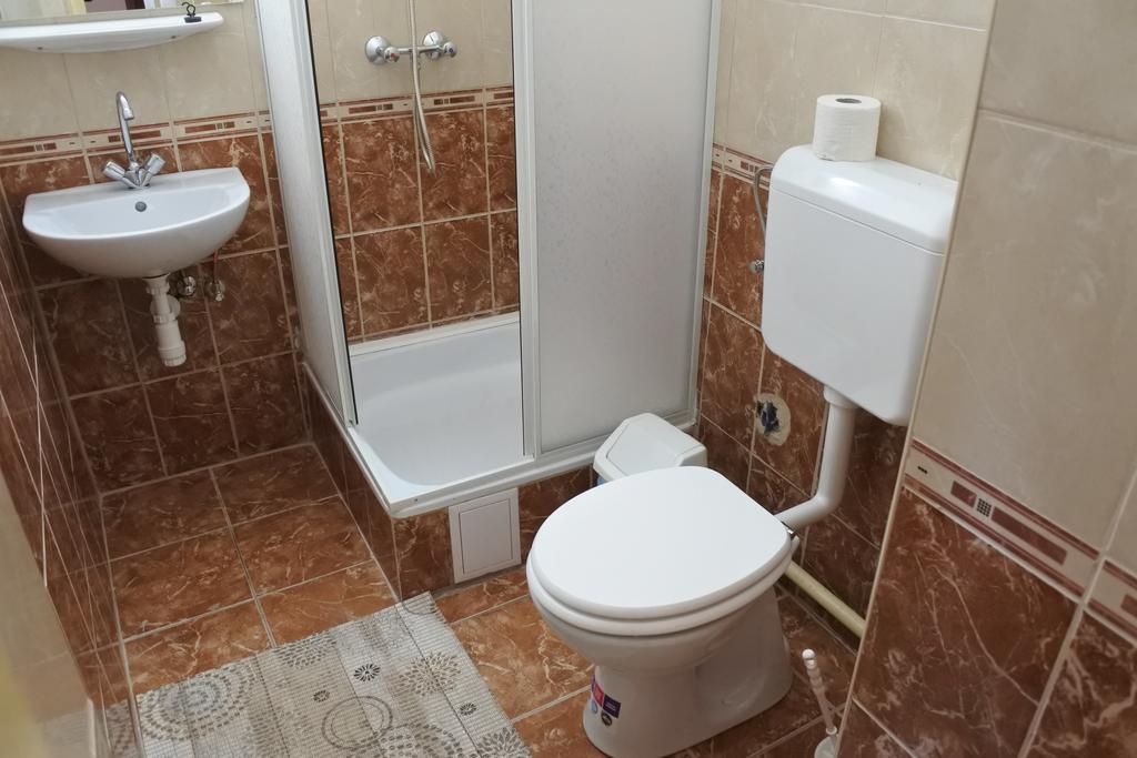 Kisasszony Apartman Eger Eksteriør billede